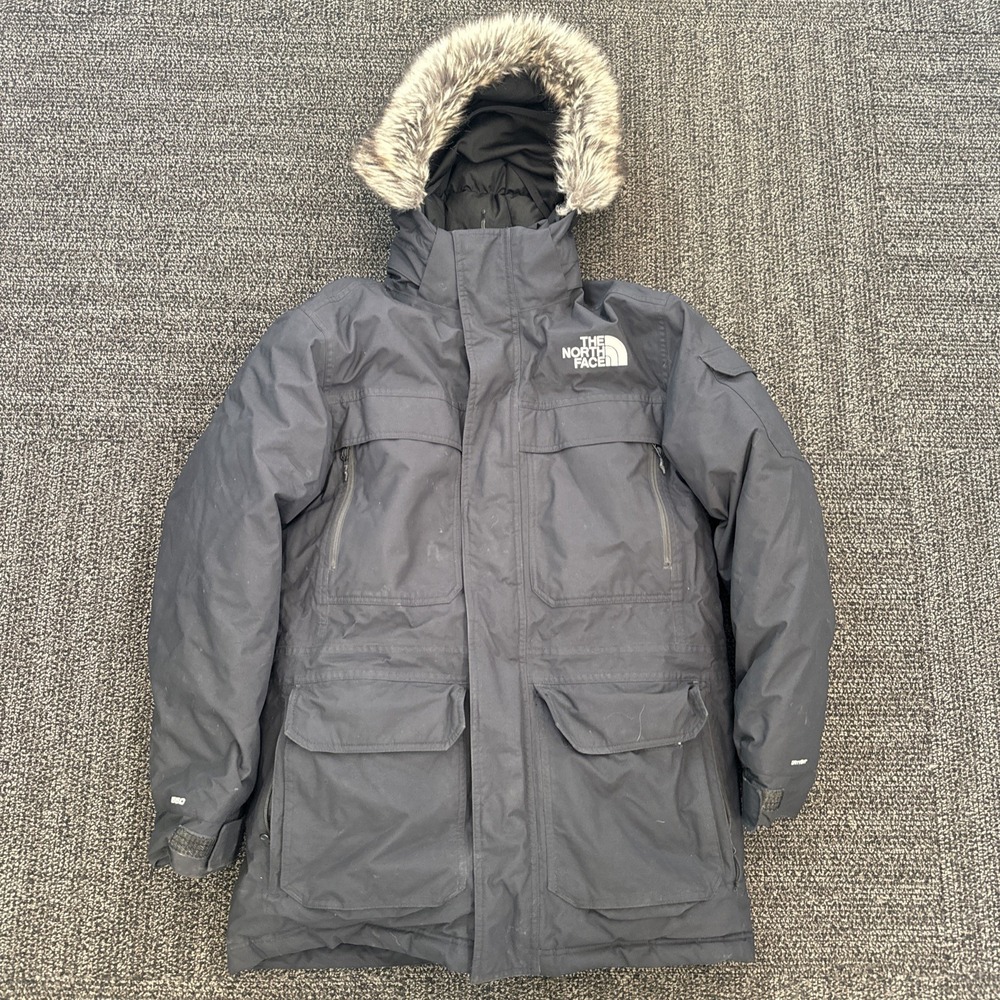 The North Face 550 Men's Insulated Winter Parka Size Medium Faux Fur Hood